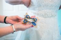 05 Fish-inspired garter is a fun idea to show that your groom loves finishing