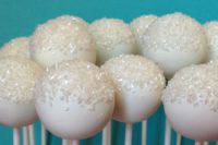 06 frosty glitter snow cake pops are ideal for winter weddings with any theme