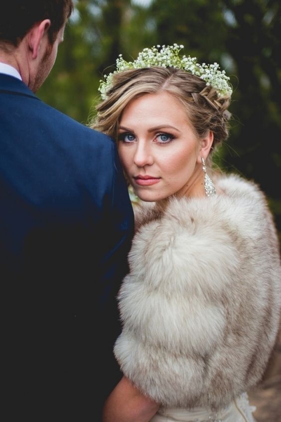 baby's breath matches almost any bridal style and make you look more elegant