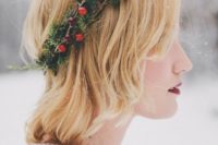 18 add cranberries to your bridal crown for a rustic touch