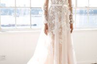 22 ivory V-neck weddign gown with floral lace appliques for romantic girls