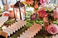 24 moss for holding escort cards