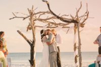 02 driftwood wedding arch for a beach wedding