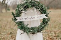16 evergreen winter wedding wreath for decor and taking pictures