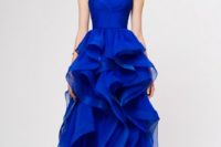 27 electric blue strapless ruffled wedding dress