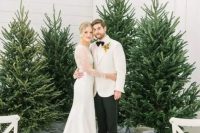 a simple yet stylish Christmas wedding backdrop
