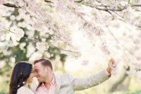02 your wedding portraits will be very romantic and sweet in a cherry garden