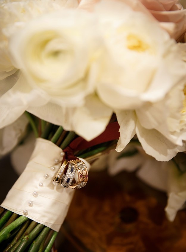 attach your parents’ and grandparents’ wedding rings to your bouquet for the ceremony