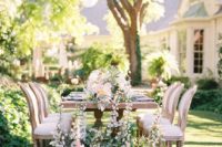 15 lush floral table decor for a garden wedding