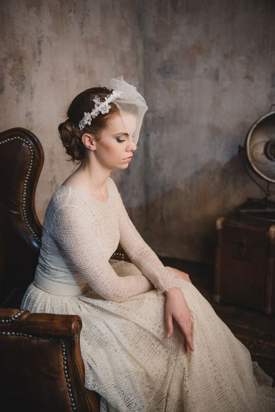 vintage wedding veil is a great way to stick to the tradition