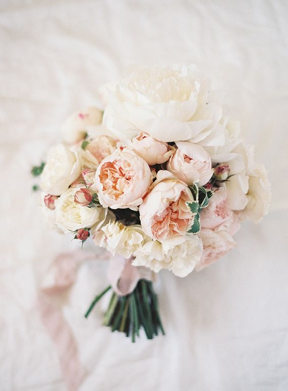 blush and ivory rose bouquet