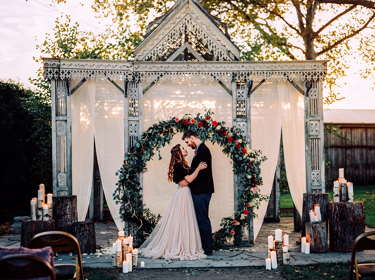 This stunning winter wedding shoot was done in rich hues and with rustic touches