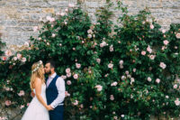 01 This wedding took place in an old barn and was filled with beautiful blush touches
