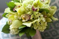 10 greenery, ivory and yellow wedding bouquet