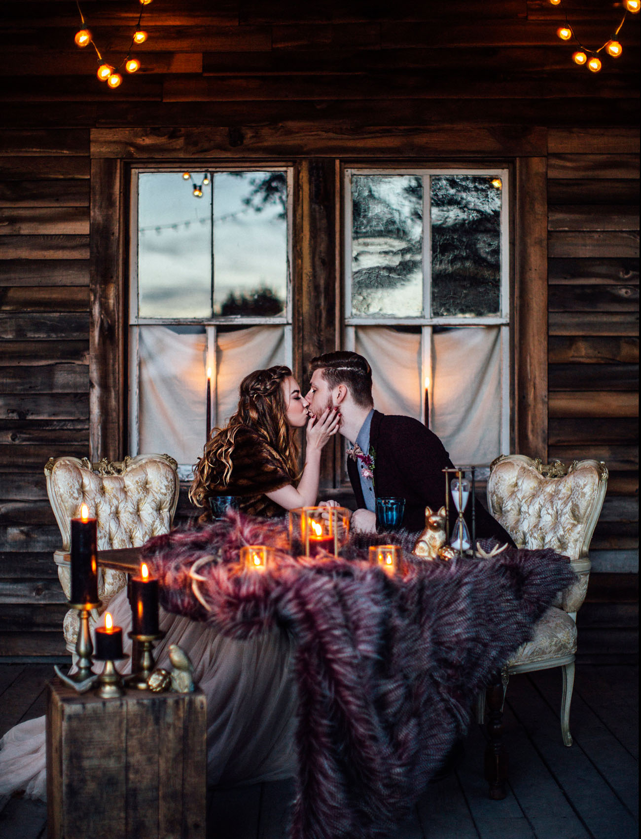 Coziness, luxury and rich hues, this is what this shoot is about