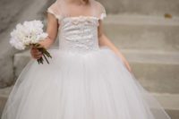 16 princess dress with tulle sleeves and skirt and a lace bodice