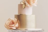 30 blush and metallic gold wedding cake with fresh flowers