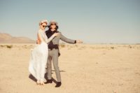 01 This badass couple was inspired by Fear And Loathing in Las vegas for their wedding
