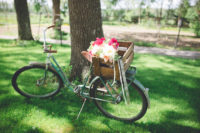 02 There are lots of cute details like a bike with bold flowers and a crate