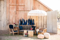 04 Look at this outdoor lounge zone with oversized tassel backdrop and boho touches, it’s amazing
