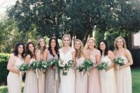 04 mismatched neutral bridesmaids’ looks with pastel options