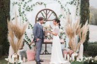 06 marble backdrop and pampas grass embellishments
