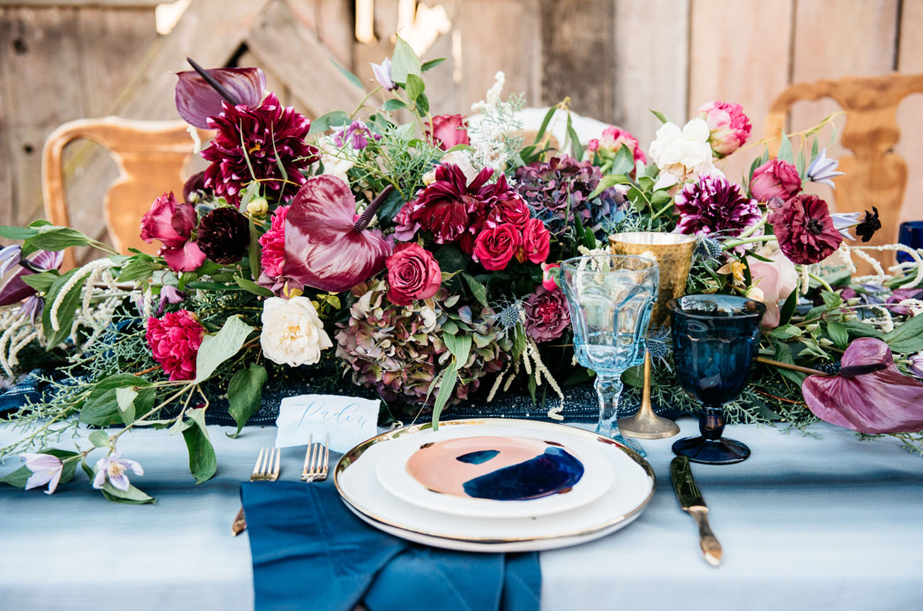 The tablescape really expressed what wild love is, with all these bold shades and a lot of indigo, who could know they work well together
