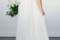 09 simple ivory dress with ruffled short sleeves
