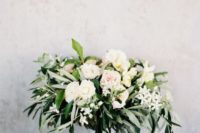 31 messy textural bridal bouquet wwith lots of greenery looks very refreshing