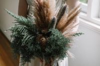 31 wheat, pampas grass and dried flowers for a wedding bouquet