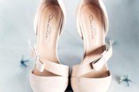 07 blush bow heels will fit any refined look