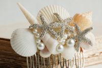13 shells, pearls and rhinestone star fish hair comb