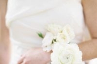 25 oversized ivory flowers corsage for the mother of the bride