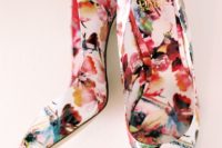 04 bold floral shoes to make a statement at your wedding