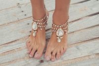 05 rhinestone barefoot sandals are th ebest choice for a summer boho bride