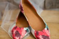 11 red poppies print flats are a comfy choice for any wedding