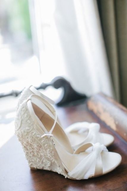white lace wedge sandals with straps
