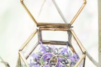 23 geometric ring box with flowers inside