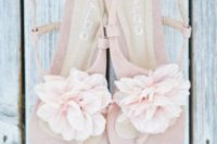 25 blush bridal sandals with fabric flower clips