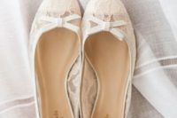 30 lace wedding flats with bows with a vintage feel