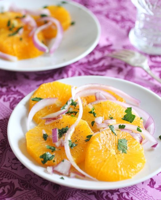 Sicilian orange salad with onions