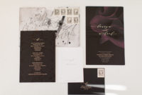 04 The invitations reflected the essence of the wedding with black and white design and giant callas