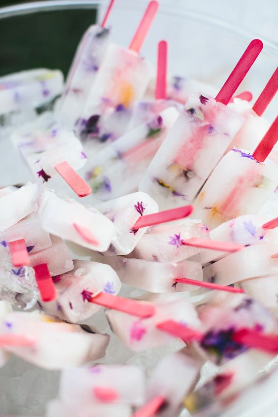 floral popsicles are romantic and cute