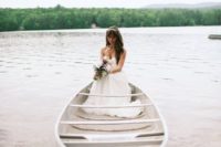 19 use a boat to take some amazing pictures of you two