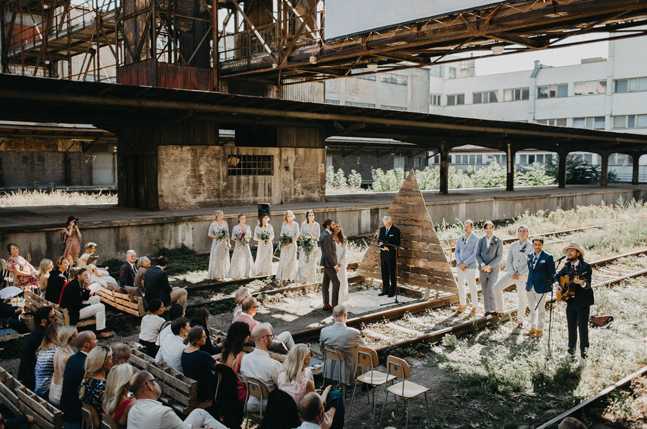 Boho and industrial, rustic and laconic in a Scandinavian way, this wedding had minimal decor