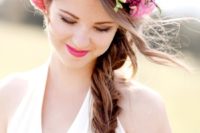 04 bold pink flower crown and a matchin lip for a bold summer wedding