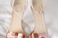 04 copper colored small bow heeled sandals