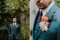 05 The groom rocked a teal suit to contrast with the warm color palette