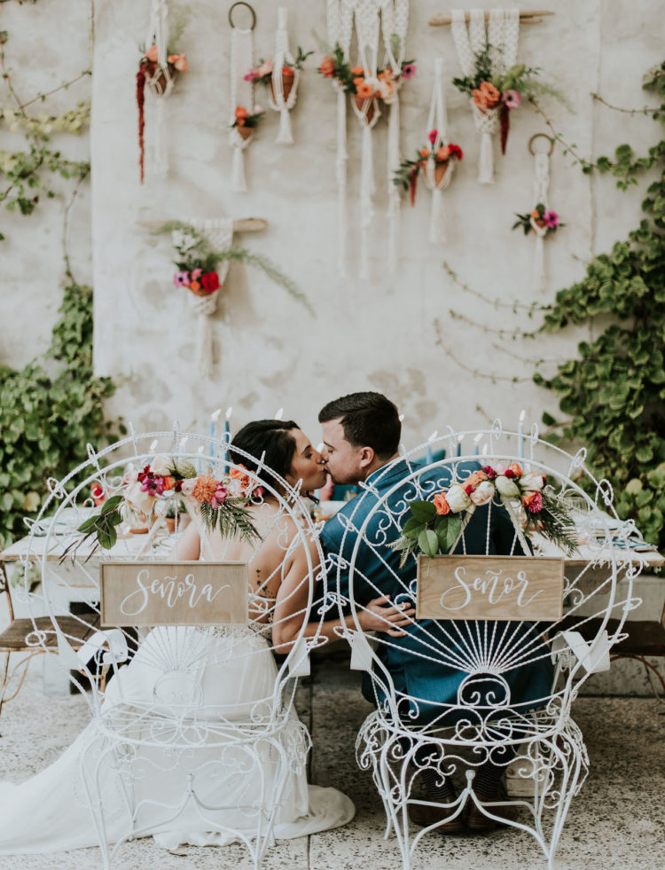 These couple's chairs are gorgeous and make a fantastic accent creating a romantic ambience