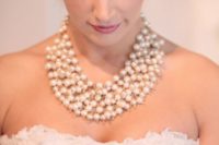 14 white pearl strands for an elegant and classic look